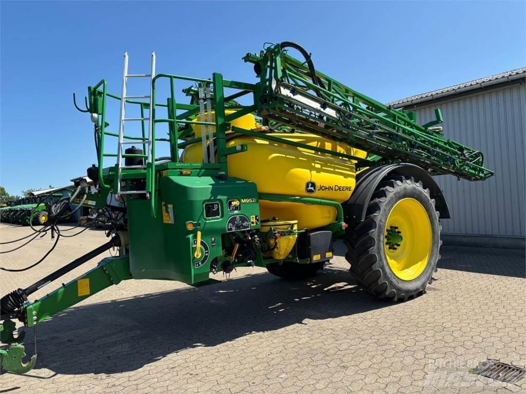 John Deere M952I Прикачни пръскачки
