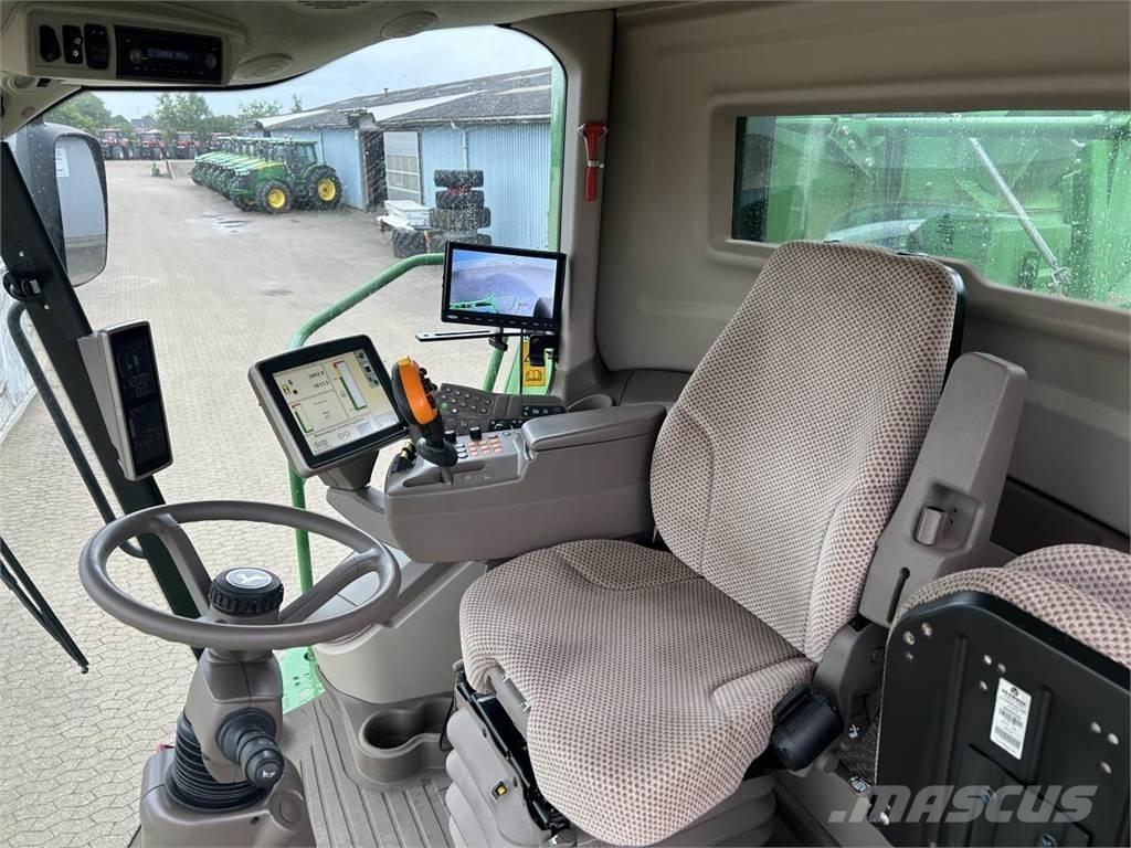 John Deere S690 Комбайни
