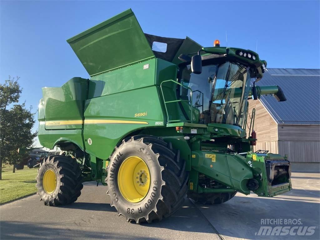 John Deere S690I Комбайни