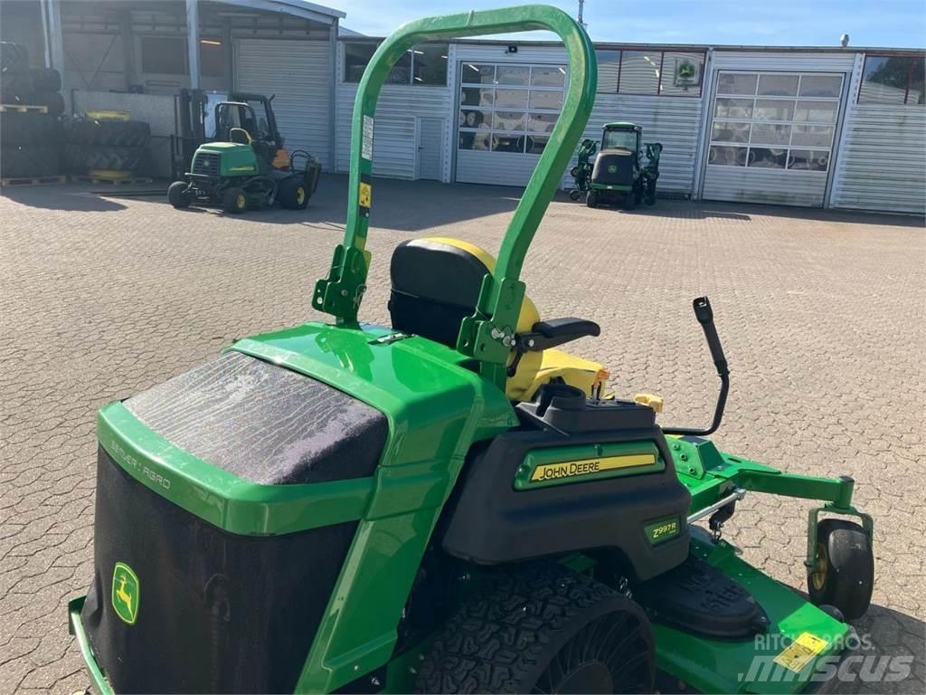John Deere Z997 Компактни трактори