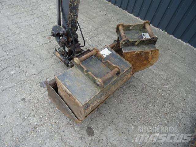 Kato 12 VXE Мини екскаватори < 7 т