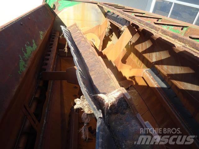 Keenan MF 380 Фуражни платформи