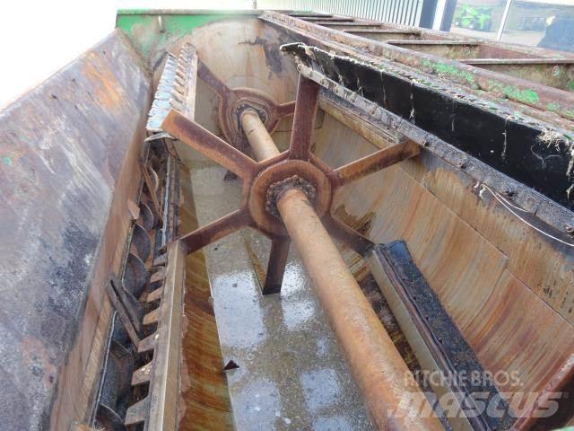 Keenan MF360 Фуражни платформи