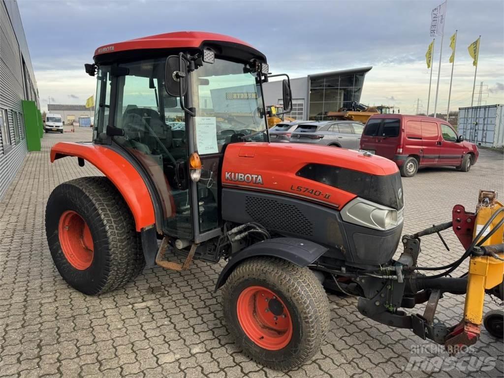 Kubota 5740 Компактни трактори