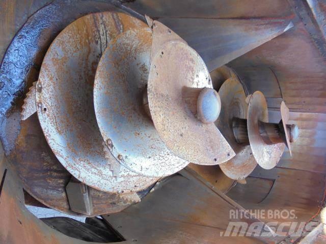Kuhn 45 M3 Фуражни платформи