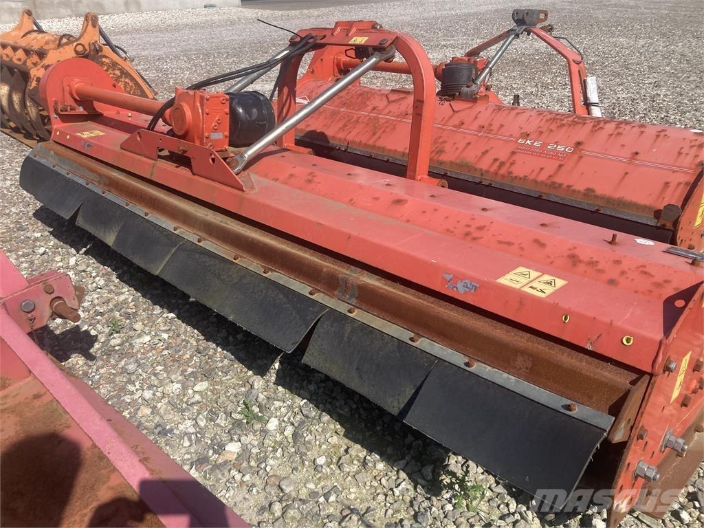 Kuhn VKM 305 Косачки