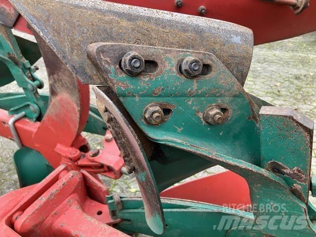 Kverneland EG200 Реверсивни плугове