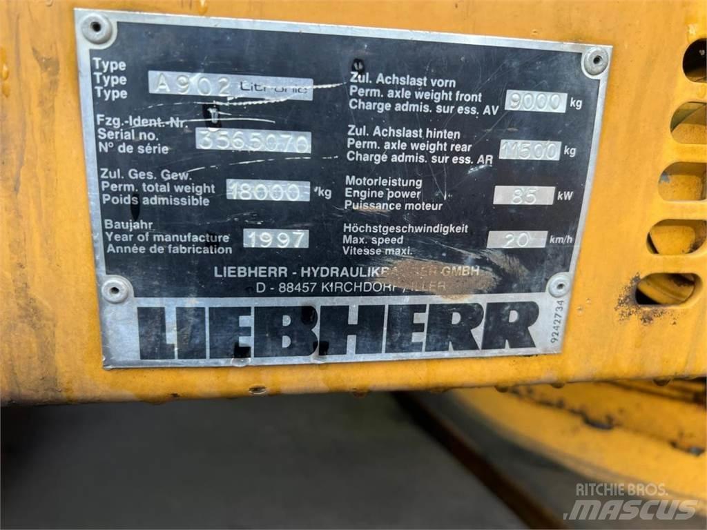 Liebherr 902 Колесни екскаватори