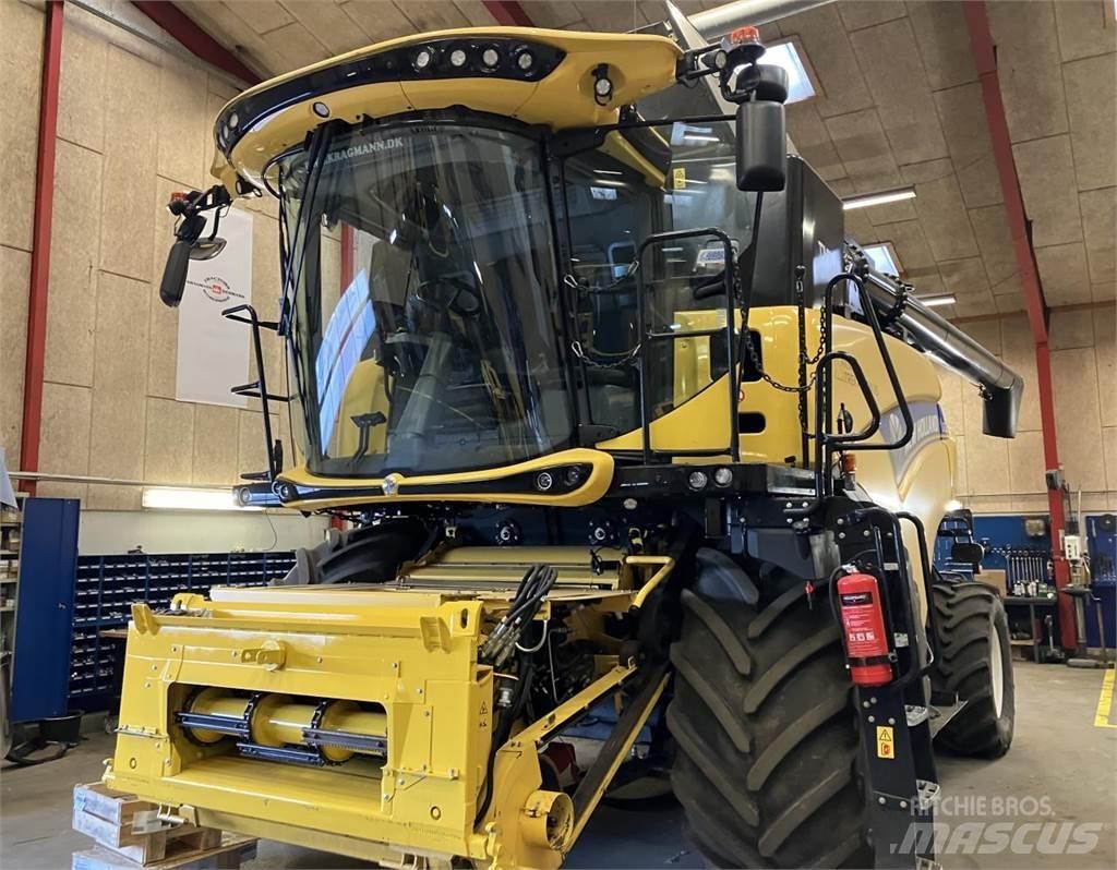 New Holland CR9.80 Комбайни