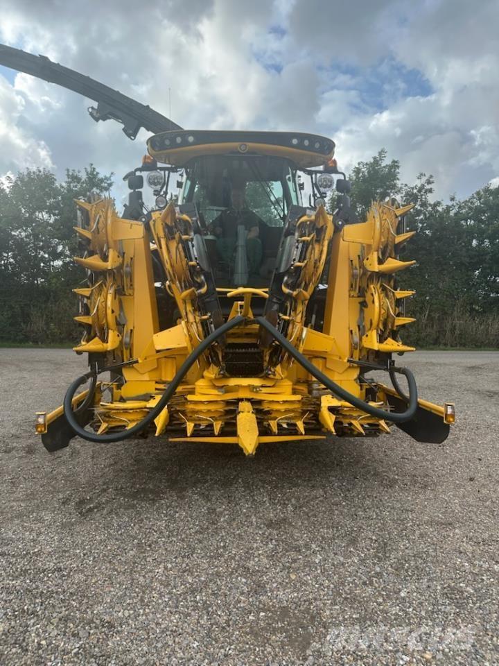 New Holland FR650 Фуражни комбайни