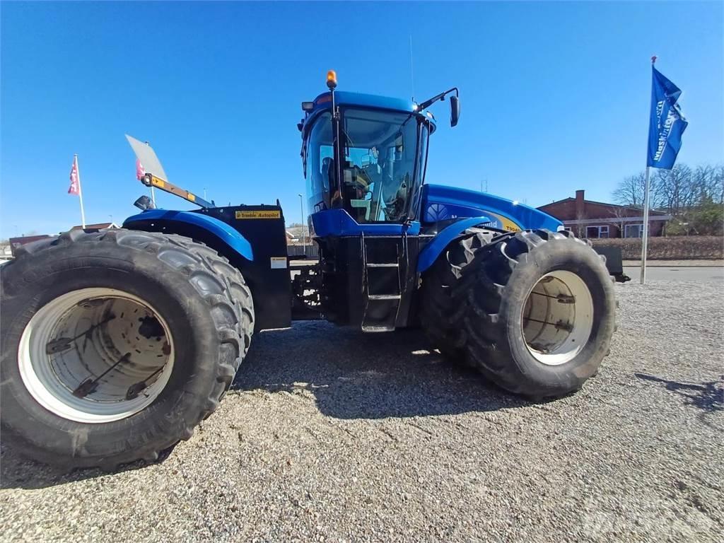 New Holland T9040 Трактори