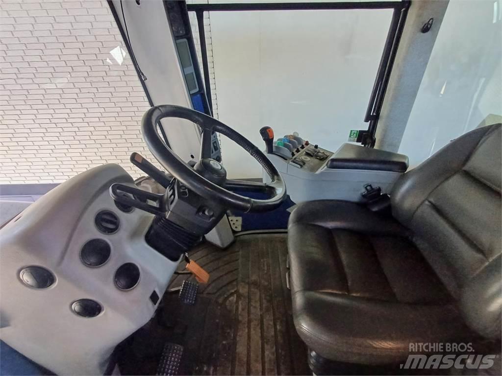 New Holland T9040 Трактори