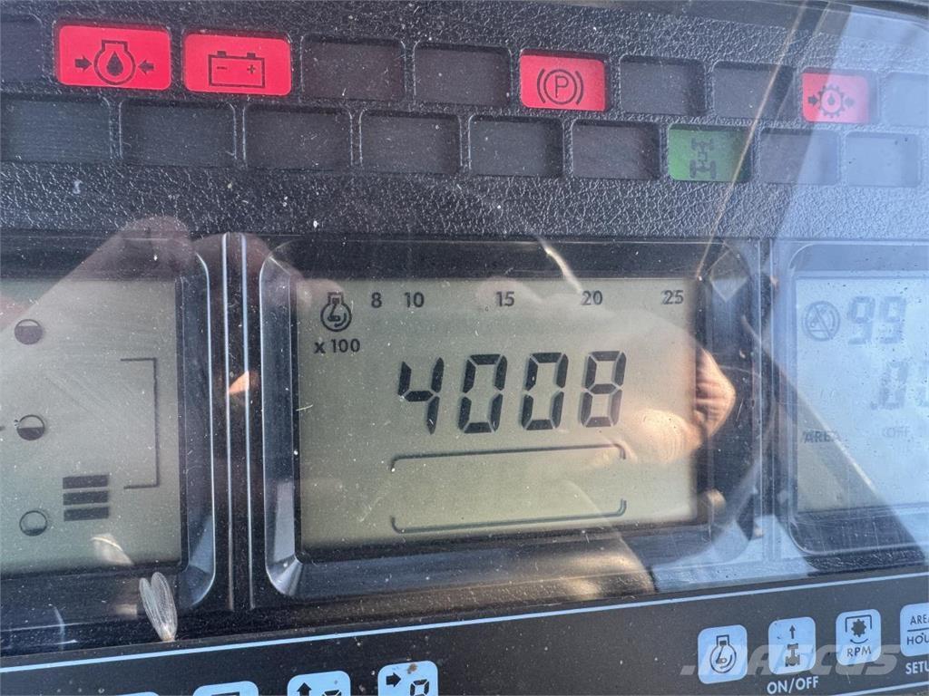 New Holland TM155 Трактори