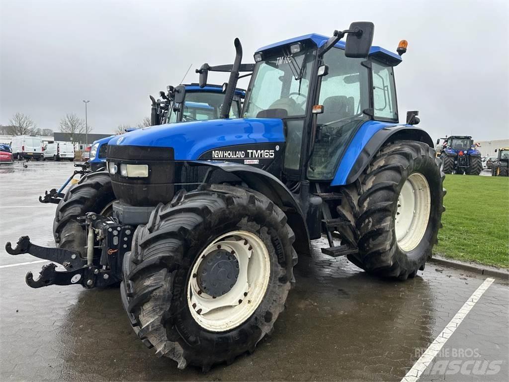 New Holland TM165 Трактори