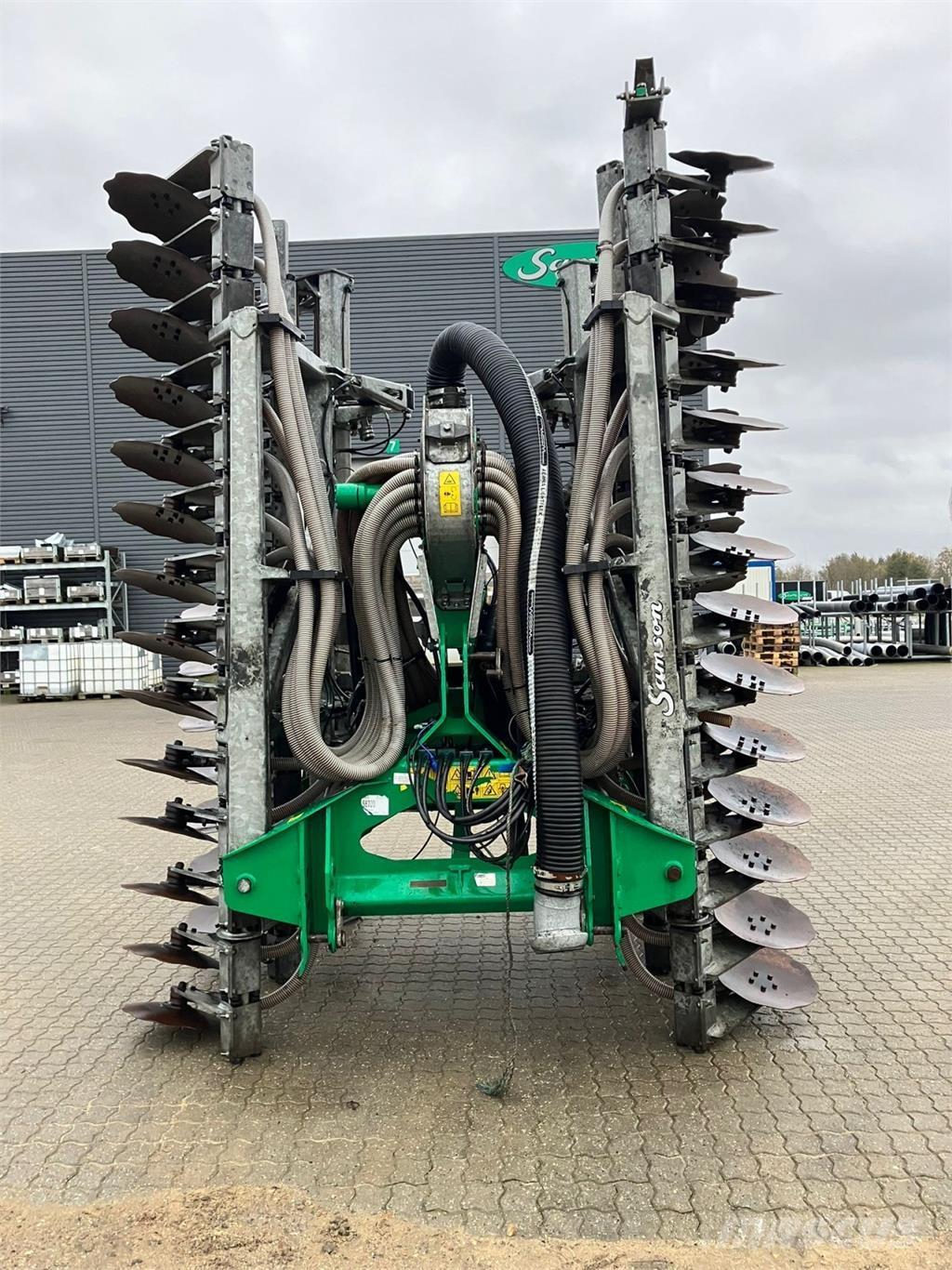 Samson SD II 700 Пръскачки на торове