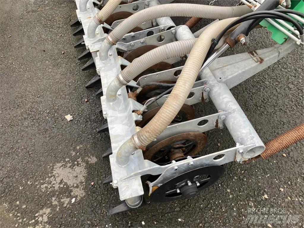 Samson TD 12 Пръскачки на торове
