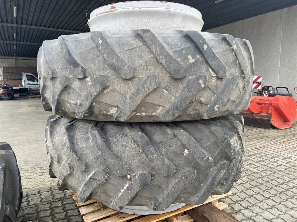 Schaad 20.8R38 Колелета/Гуми