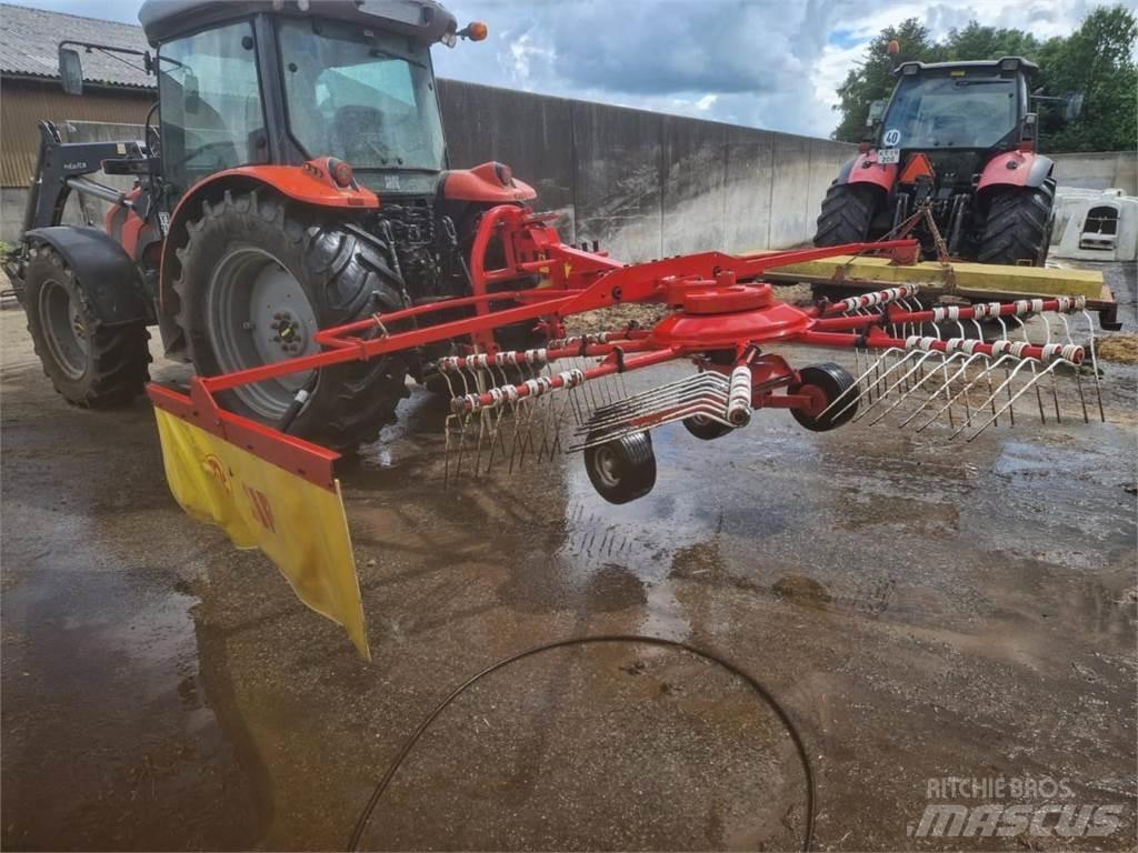 SIP 350 T rive Гребла и сенообръщачки