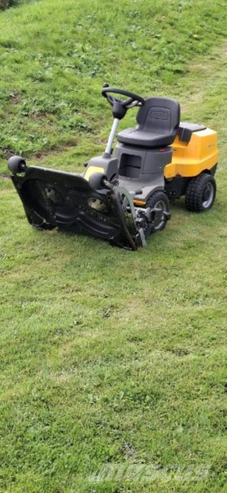 Stiga 320 Компактни трактори