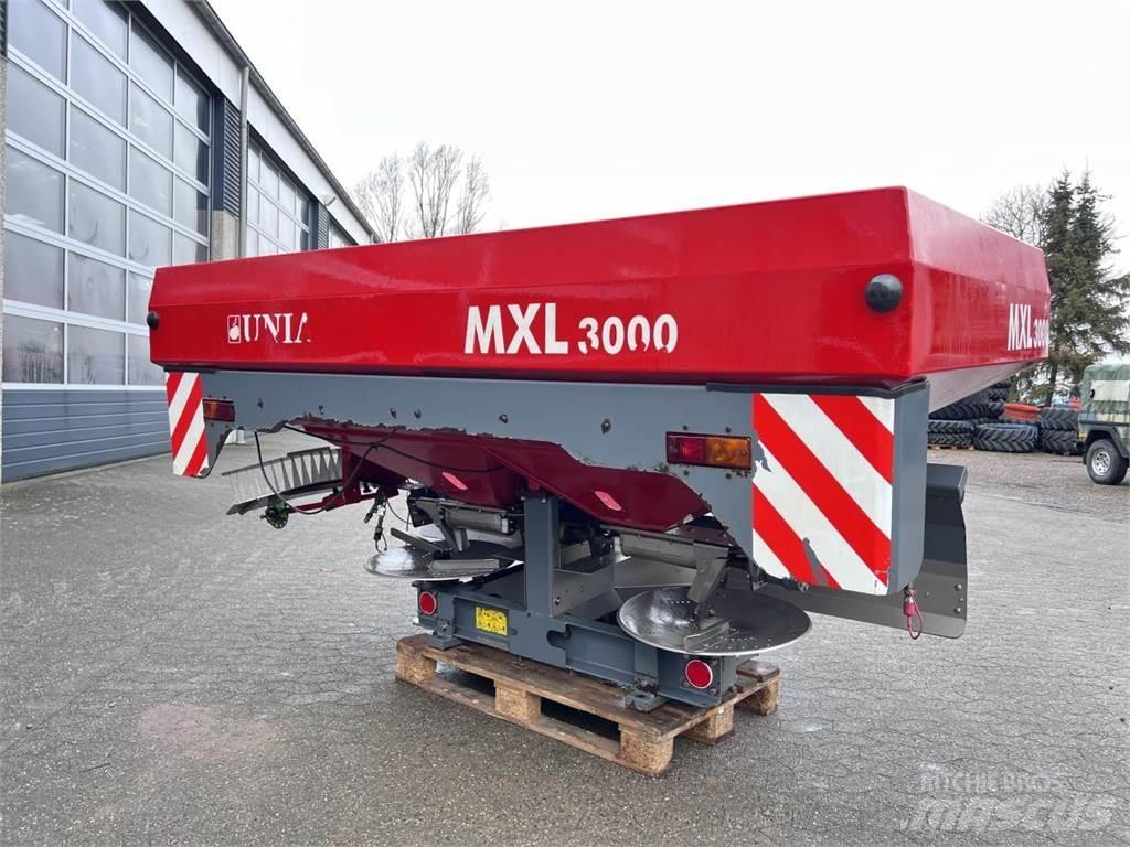 Unia MXL3000 Пръскачки на торове