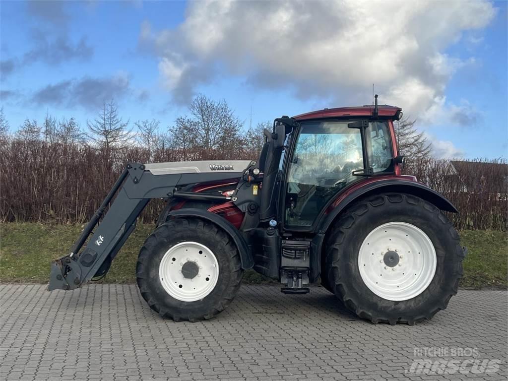 Valtra N 174 Трактори