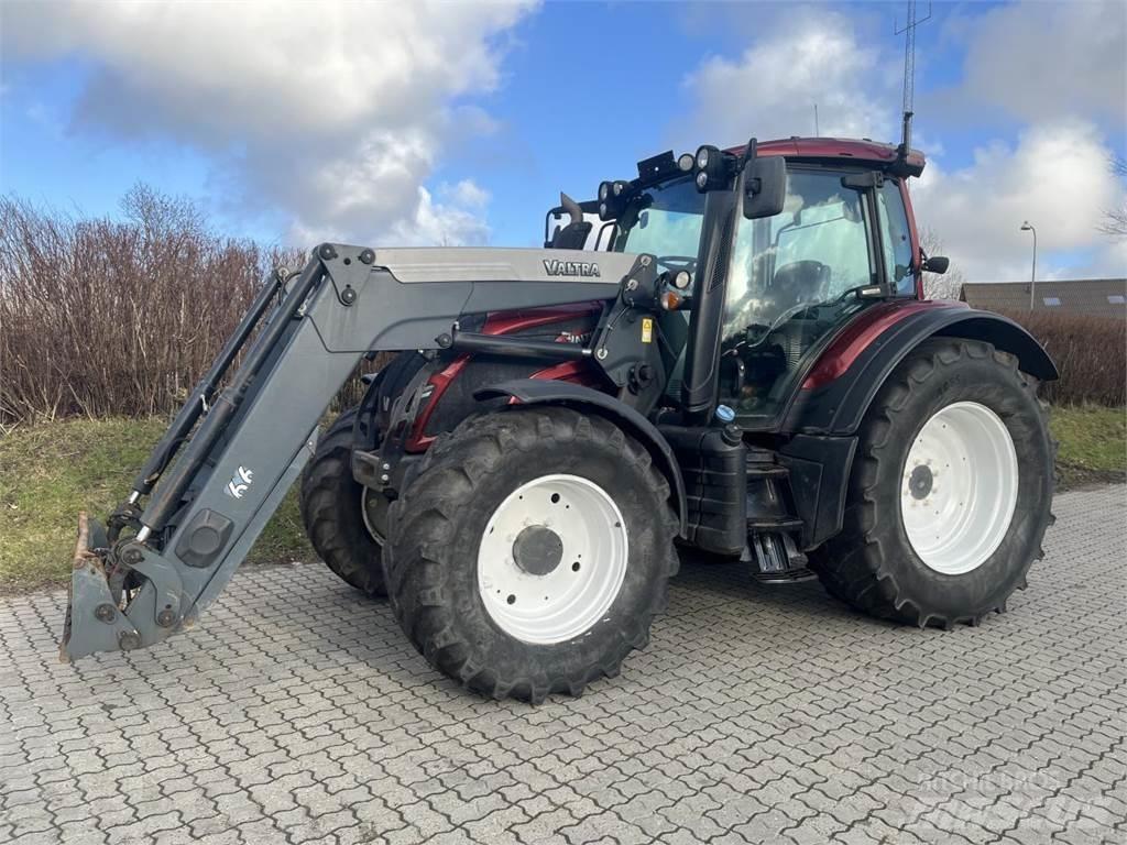 Valtra N 174 Трактори