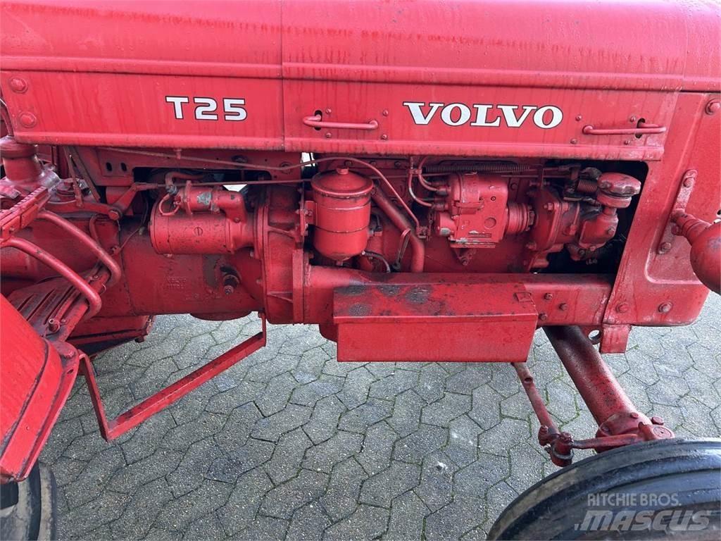 Volvo BM T25 Трактори