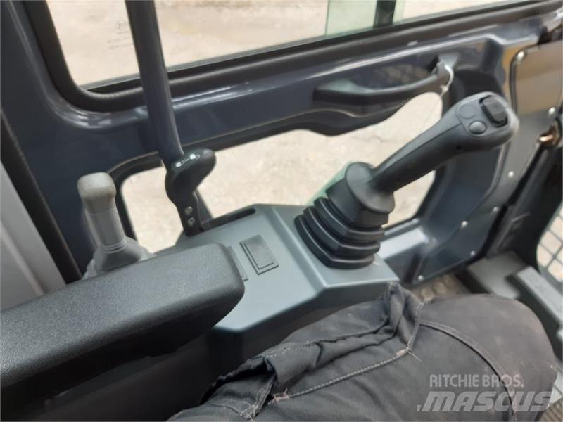  - - -  xcmg  xe150e Верижен екскаватор