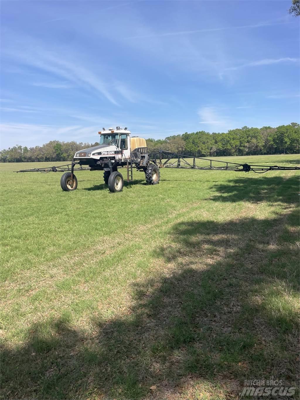 Agco 4640 Прикачни пръскачки
