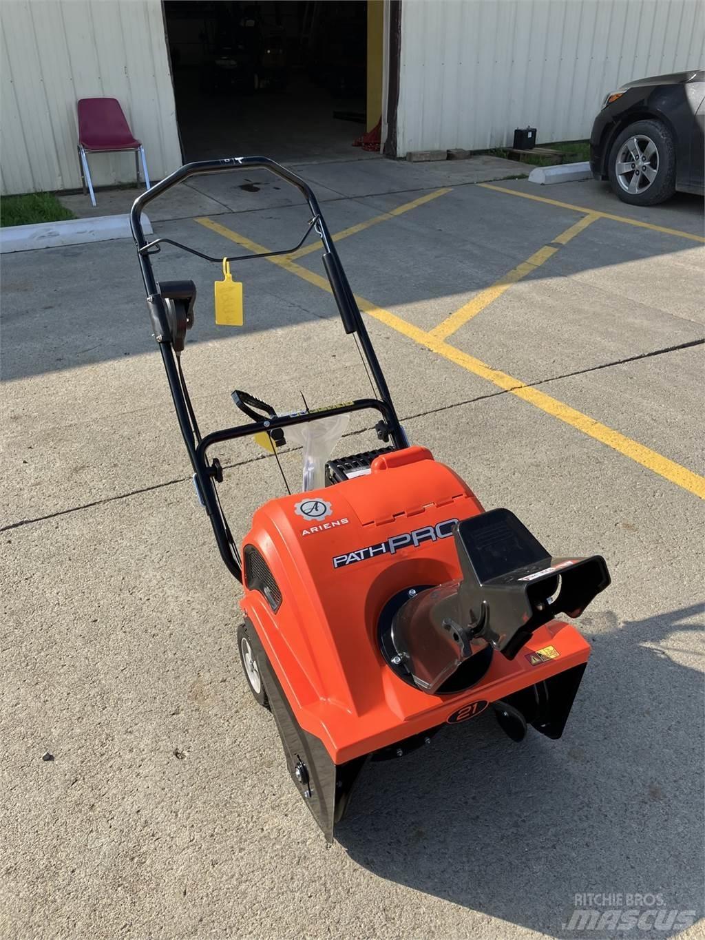 Ariens 938033 Снегохвъргачки
