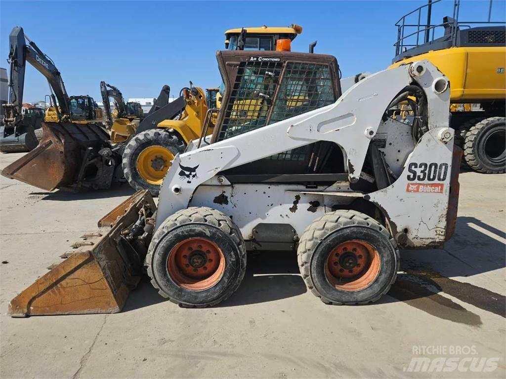 Bobcat S300 Мини товарачи
