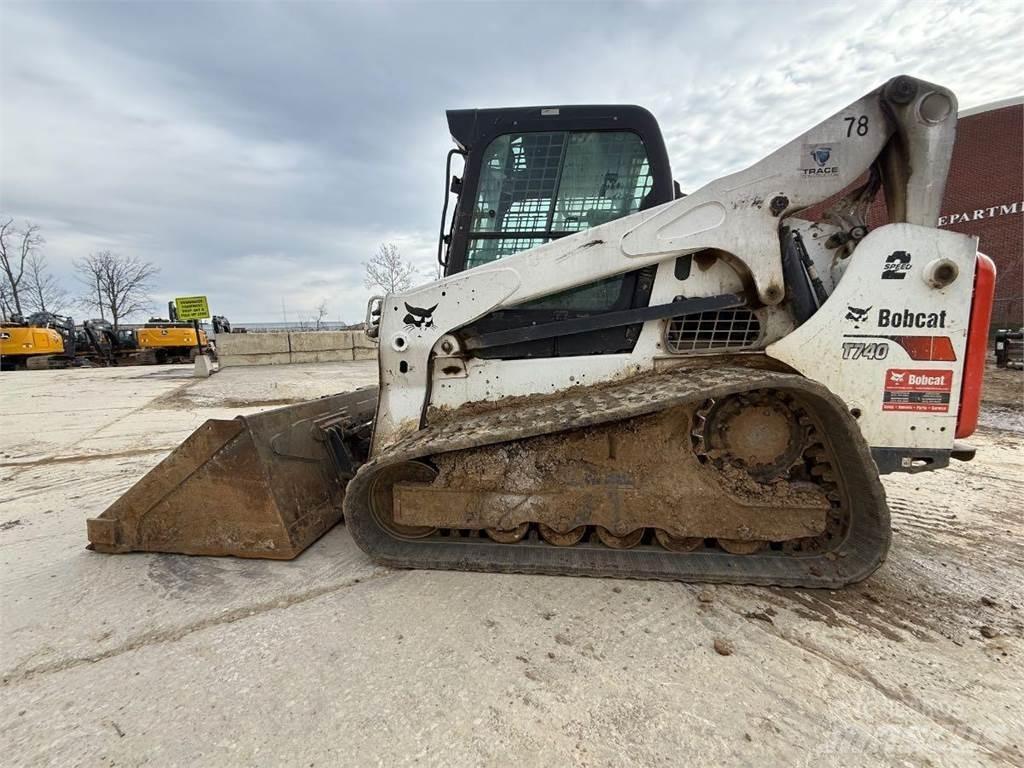 Bobcat T740 Мини товарачи