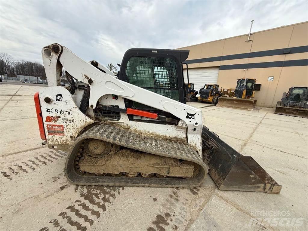 Bobcat T740 Мини товарачи