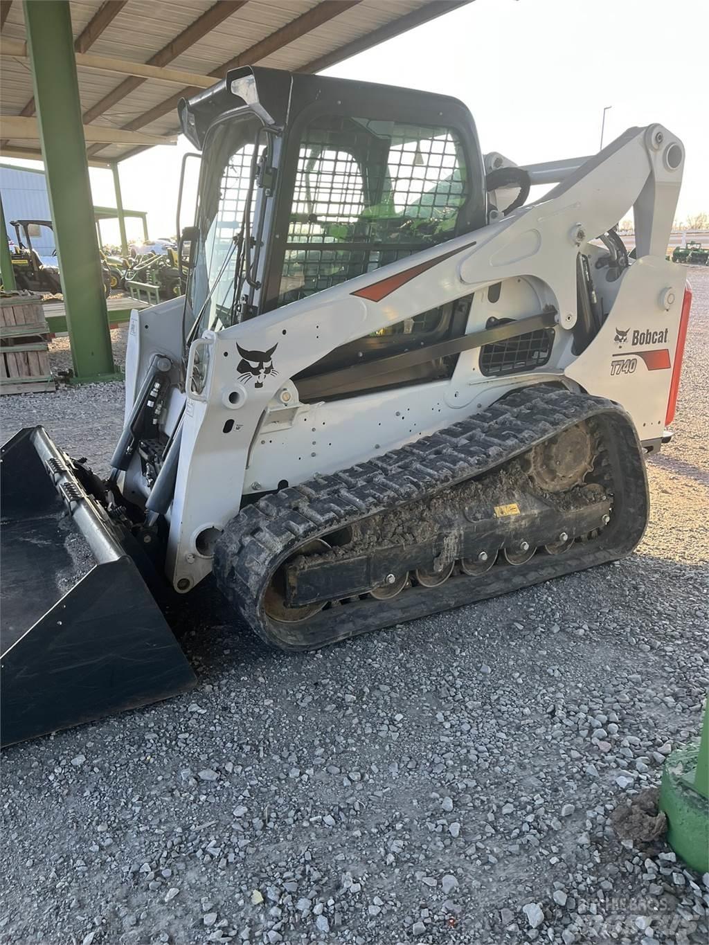 Bobcat T740 Мини товарачи