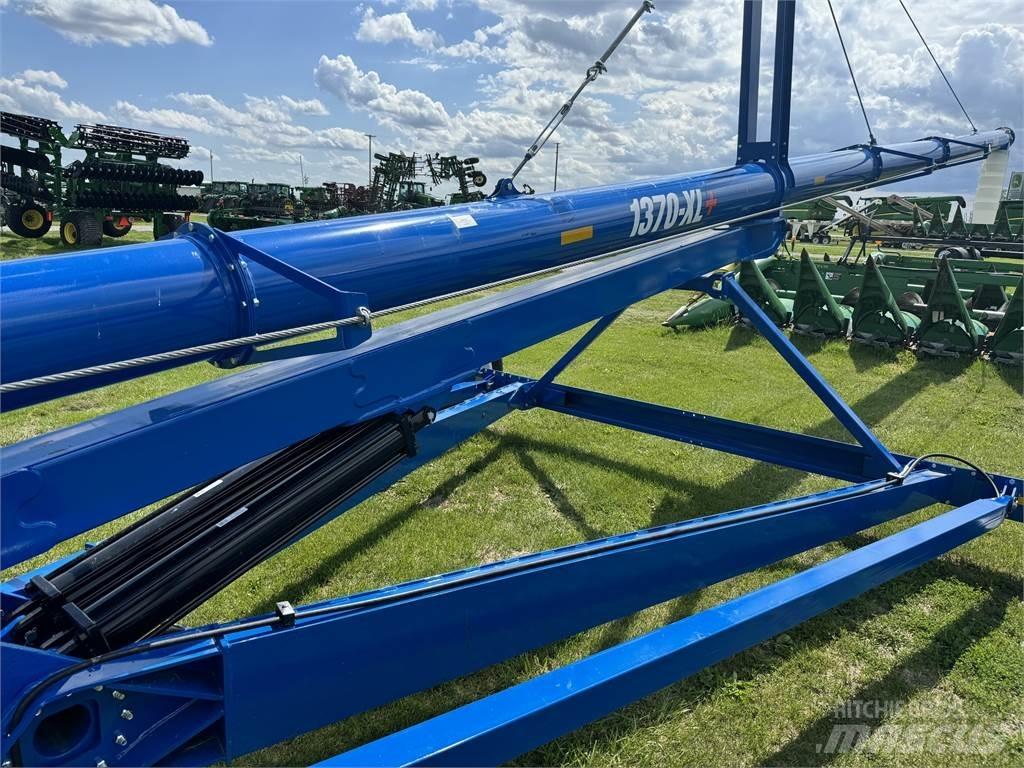 Brandt 1370XL Ремаркета за зърно / силаж
