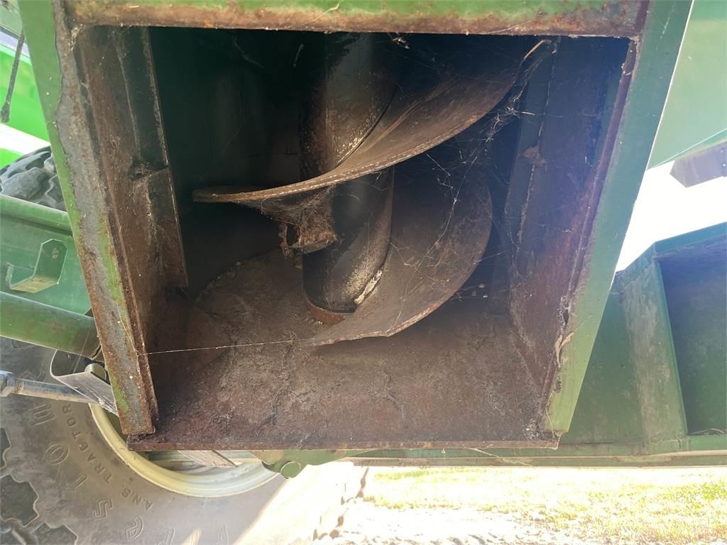 Brent 776 Ремаркета за зърно / силаж
