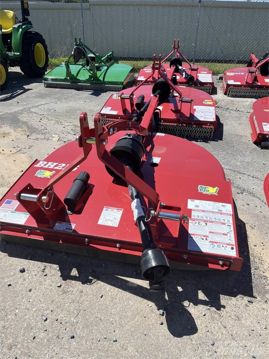 Bush Hog BH215 Резачки за бали, резачки и машини за отмотаване на бали