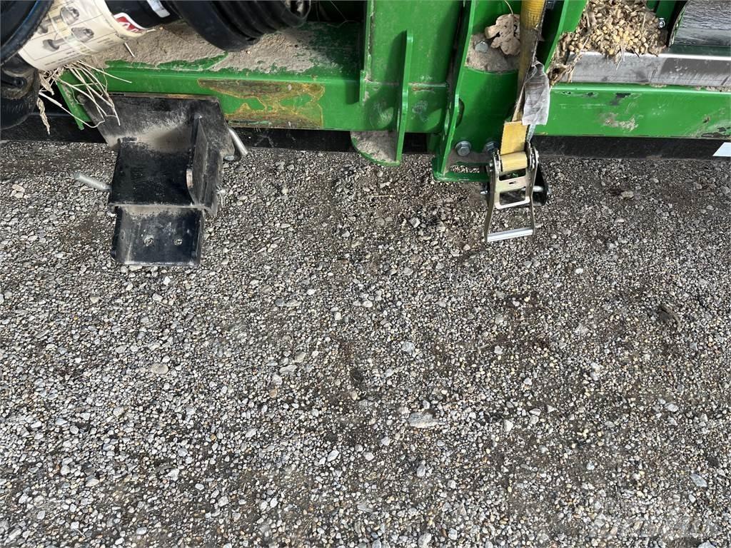 Demco STD42 Ремаркета за зърно / силаж
