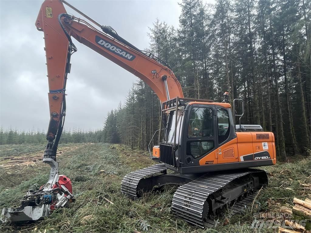 Doosan DX180LC Харвестери