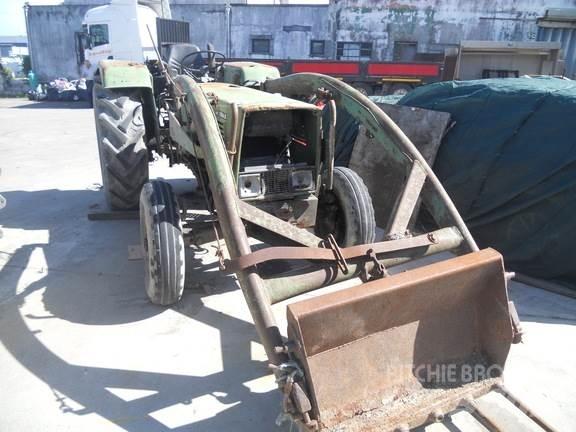 Fendt 104S Трактори