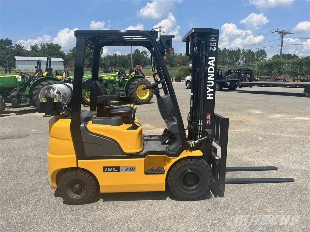 Hyundai 18L-7M Вилични кари-повдигачи - други