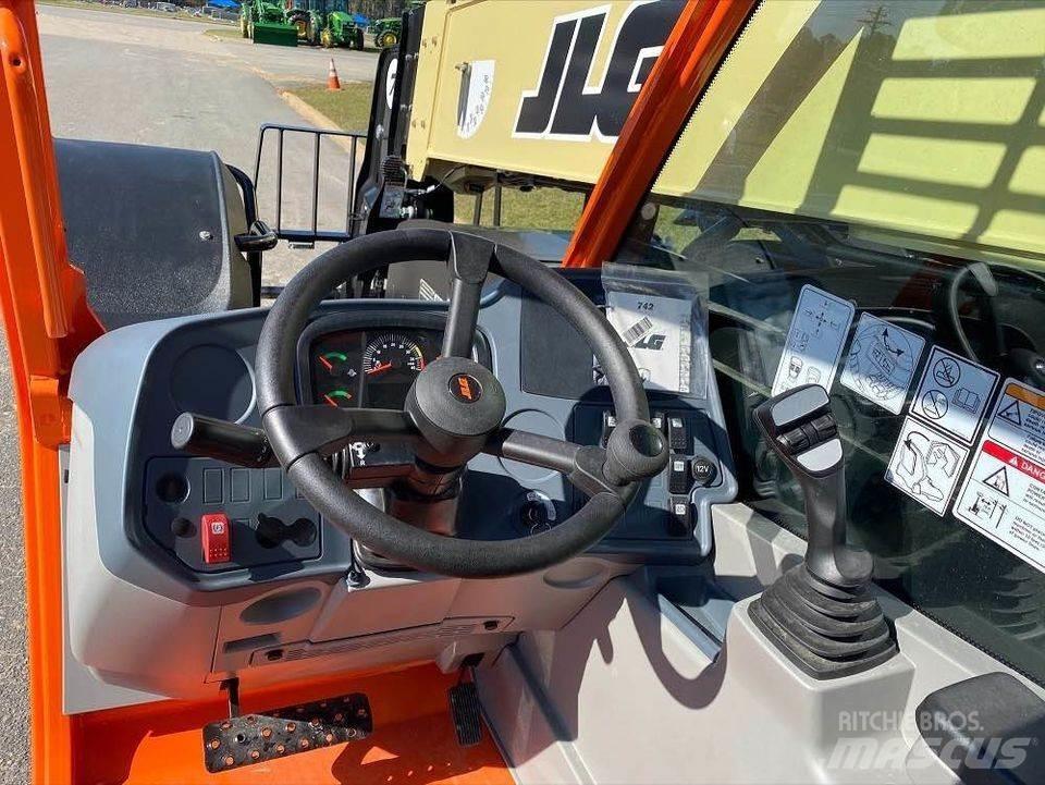 JLG 742 Телескопични товарачи