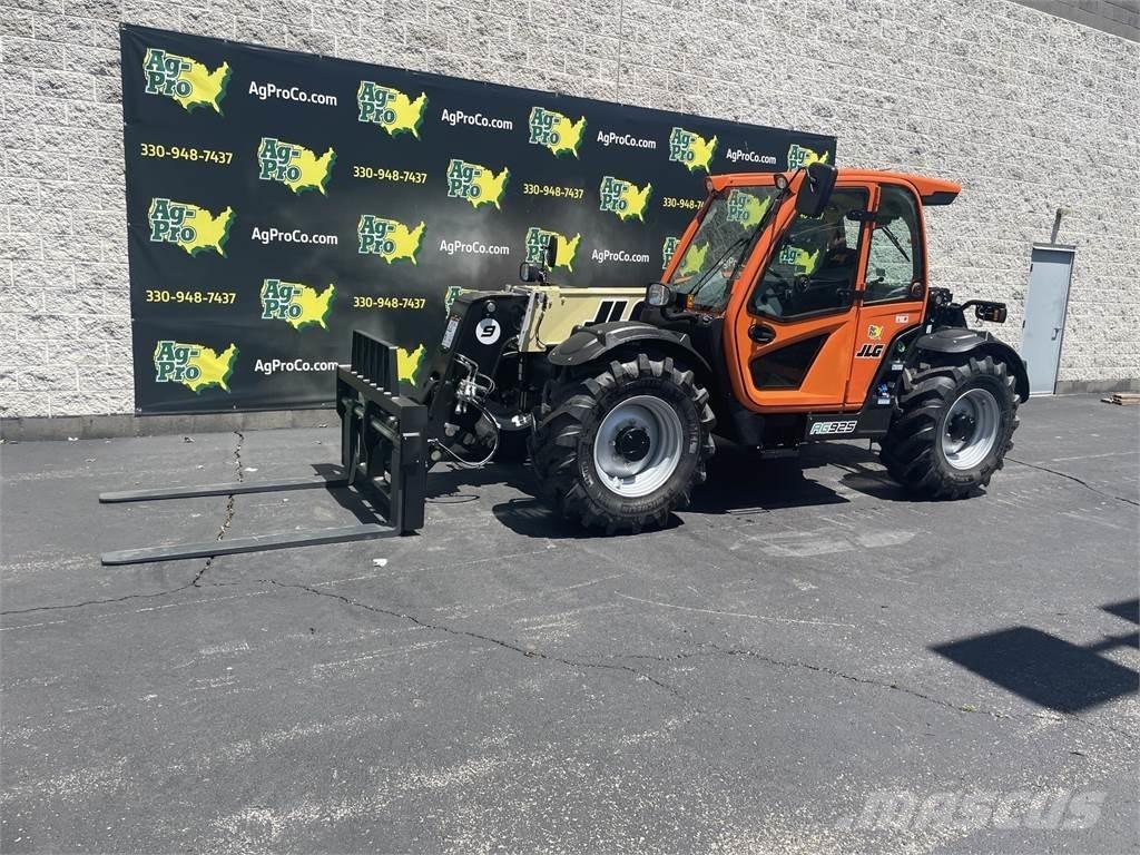 JLG 925 Телескопични товарачи