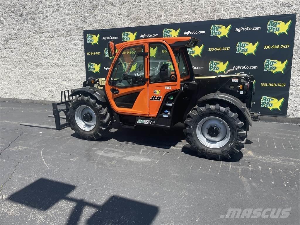 JLG 925 Телескопични товарачи