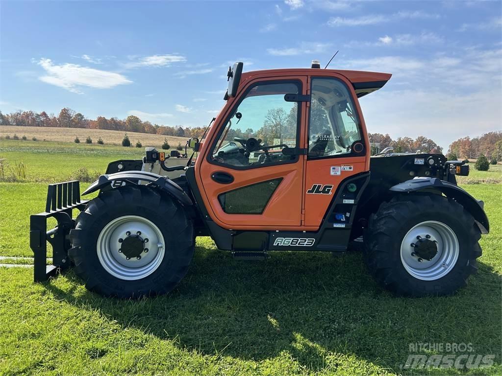 JLG AG823 Телескопични товарачи