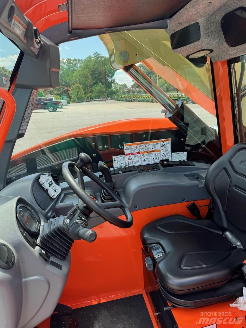 JLG G5-18A Телескопични товарачи