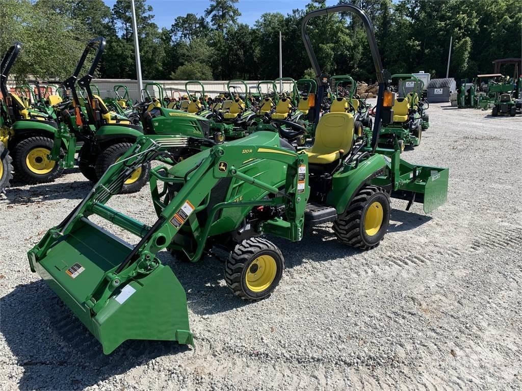 John Deere 1023E Компактни трактори