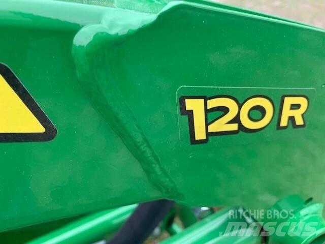 John Deere 1023E Компактни трактори