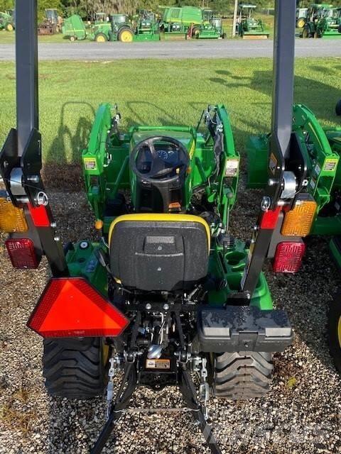 John Deere 1023E Компактни трактори