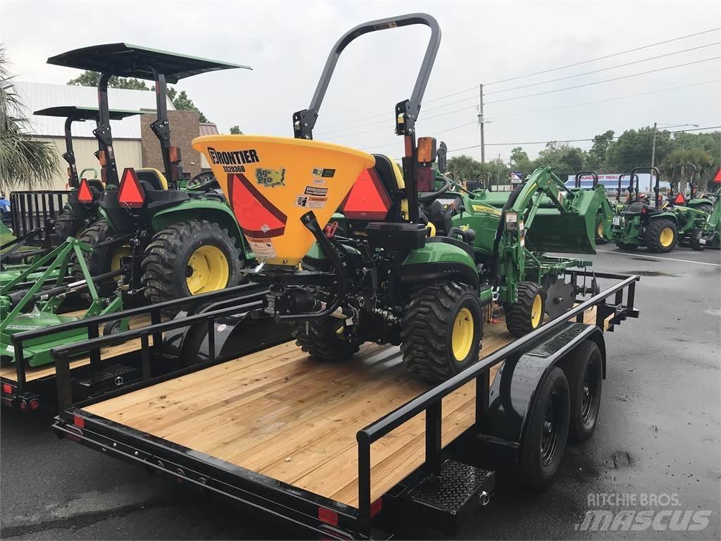 John Deere 1025R Компактни трактори